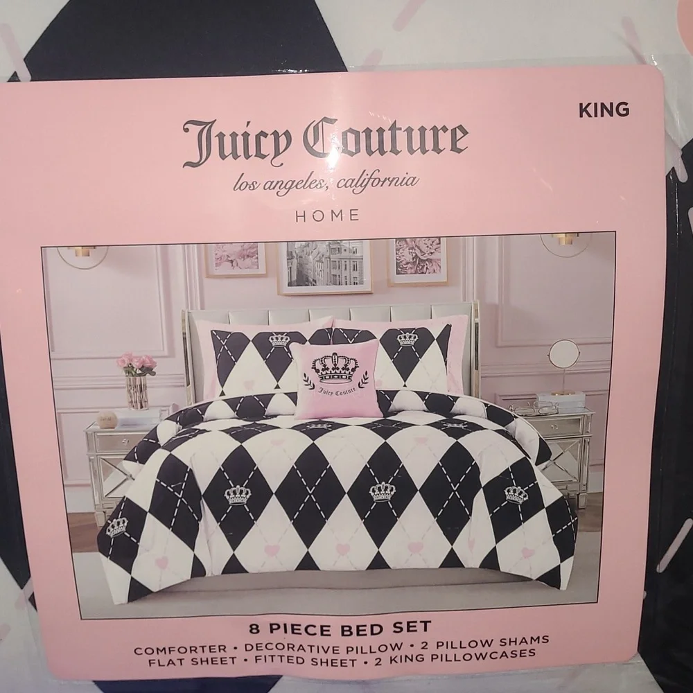 Juicy Couture Black and White 8-Piece Bed Set - King